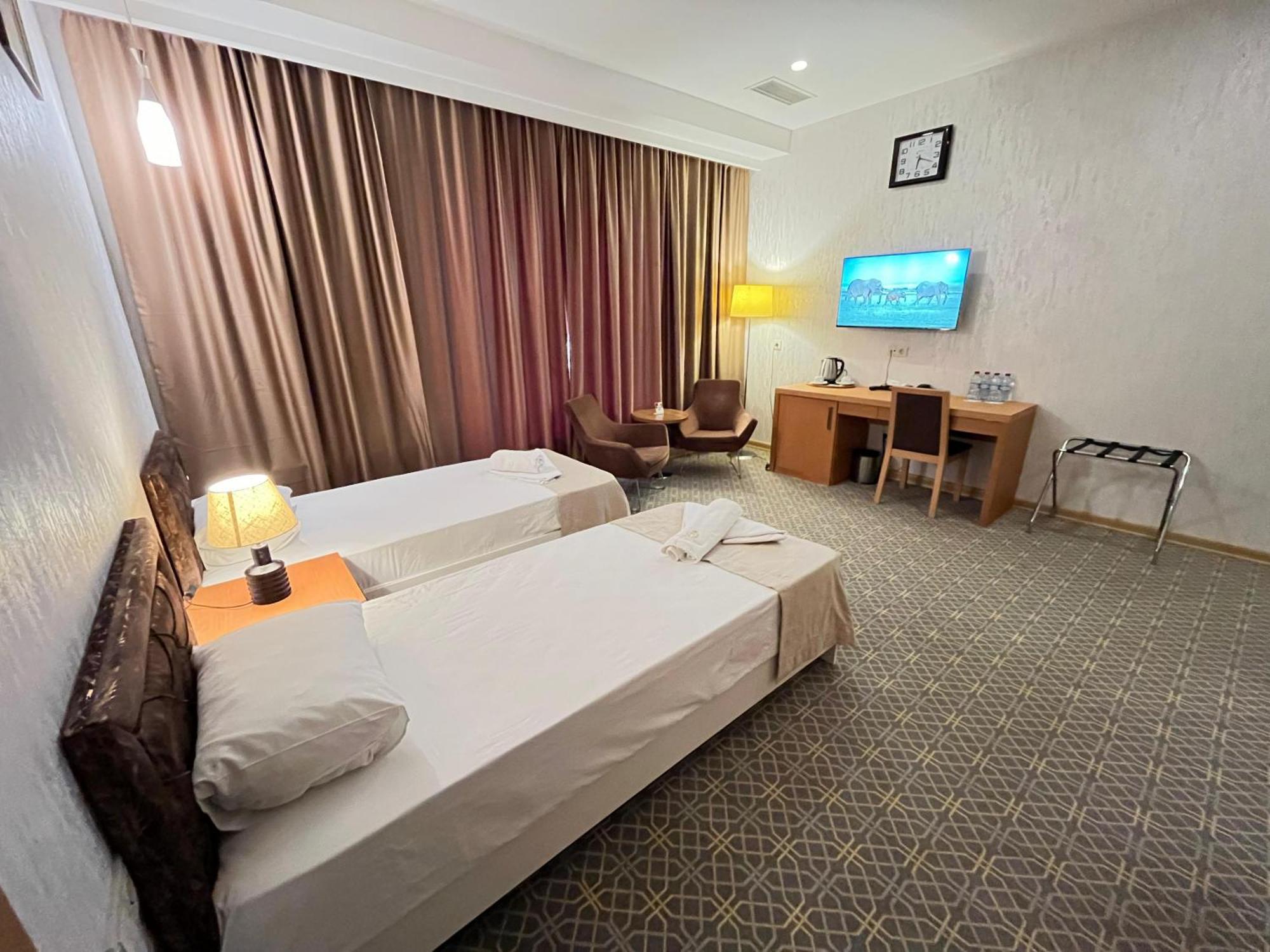 Gm City Hotel Baku Bagian luar foto