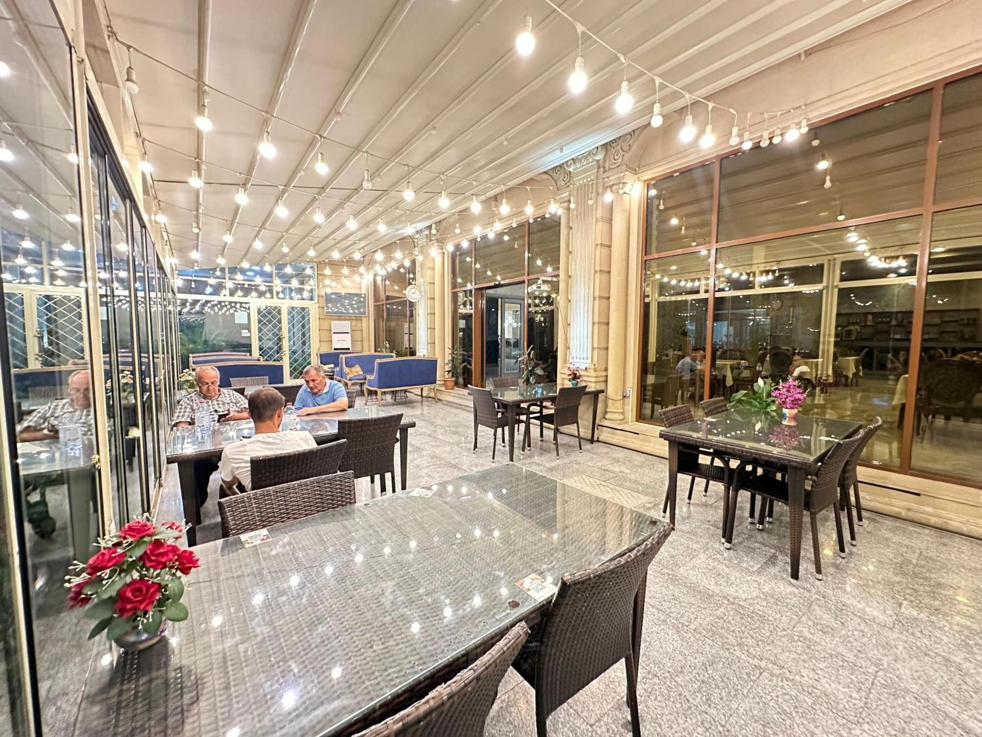 Gm City Hotel Baku Bagian luar foto